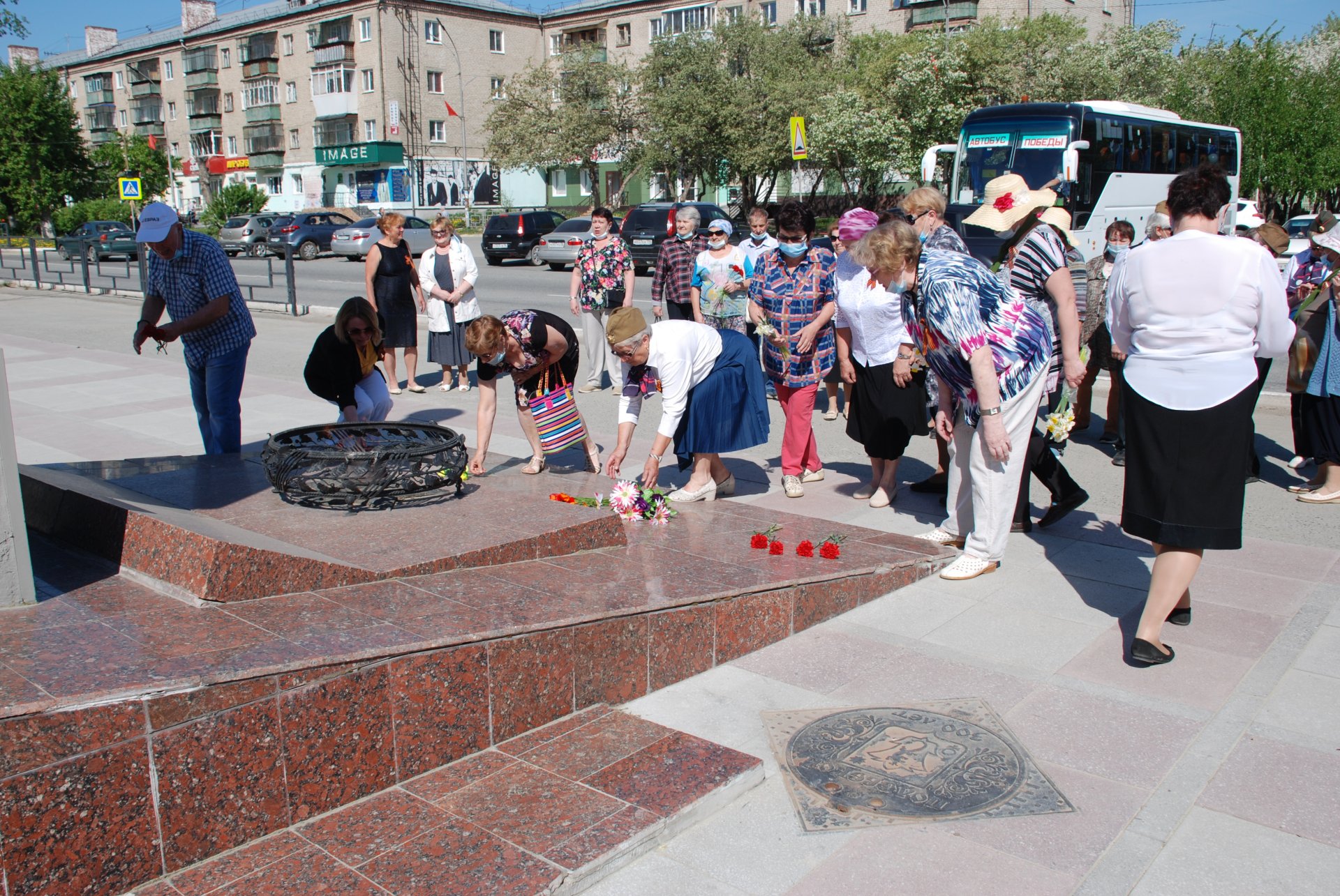 Социальные победы. Памятник пограничникам Полевской. Обелиск пограничникам. Майская Полевской. Памятник труженикам тыла Зимовники.